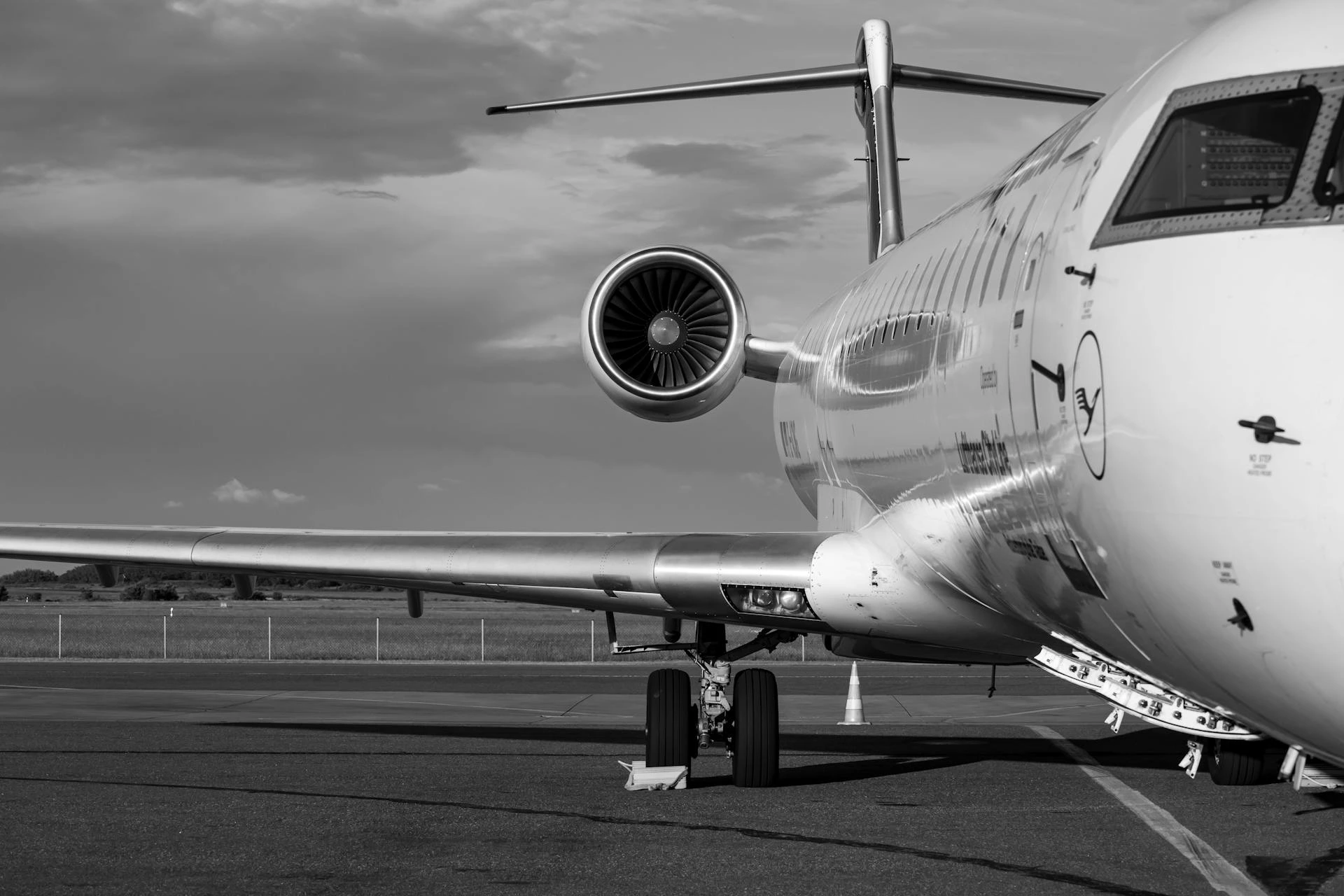 Private Jet LA to Tokyo Falcon 8X